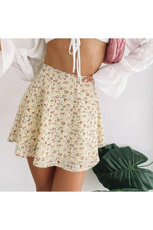 Vintage 90s Summer Floral Skirt - Picture. Bold, colorful floral print on the skirt.