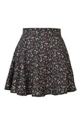 Floral print skirt in classic black color.