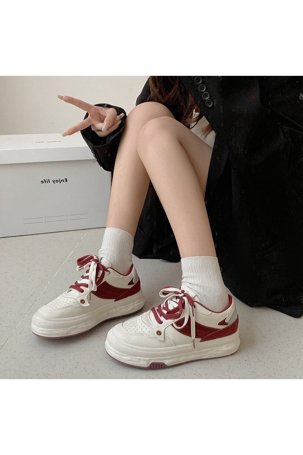 90s White Sneakers