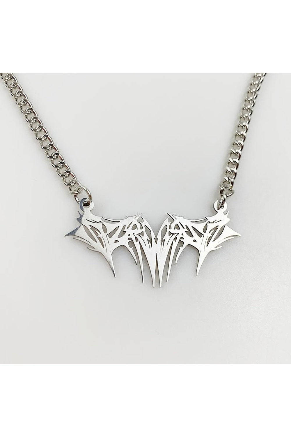 Minimalist Thorns Necklace with Default Title featuring sleek design.