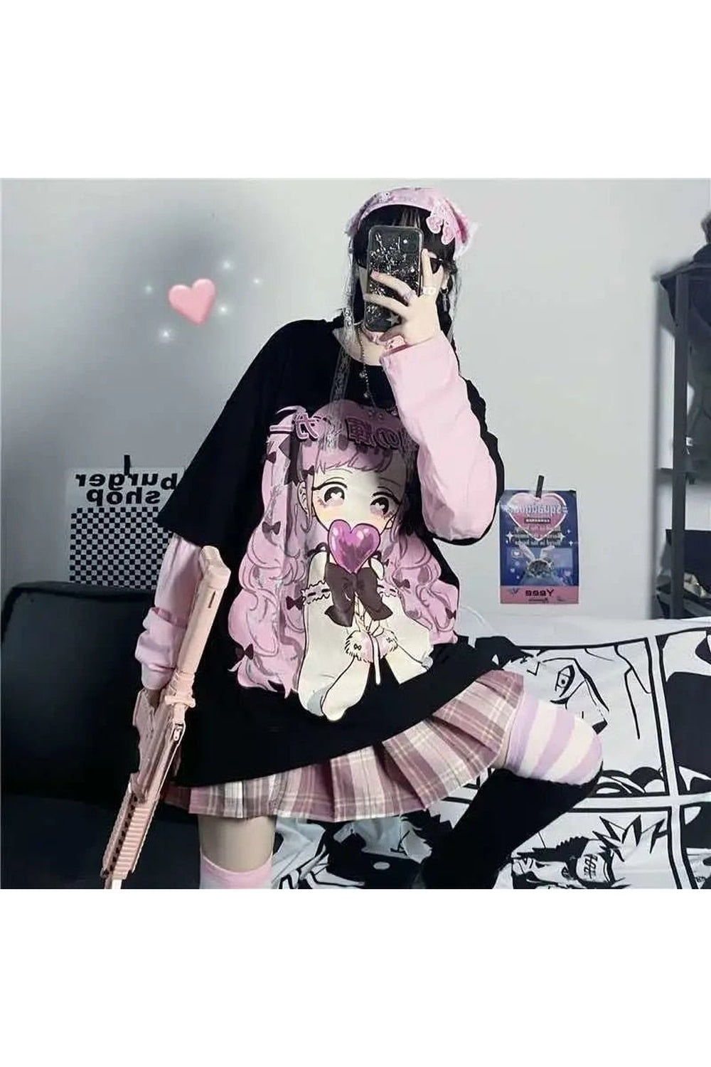 Black Anime Harajuku Kawaii Sweatshirt: Loose and trendy.