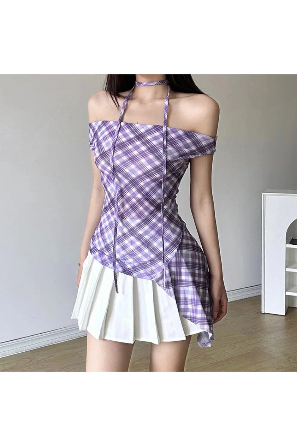 Stylish Purple Asymmetric Plaid Halter Blouse.