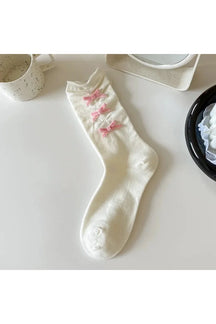 Pink Bow-Milky White ankle socks with bow detail.