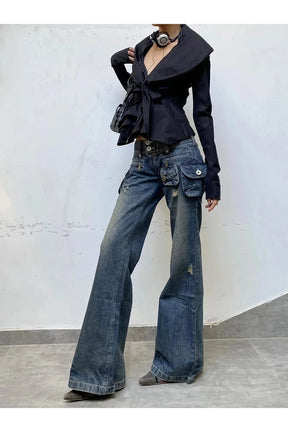 Cargo Chic Wide-Leg Jeans in Blue, stylishly versatile.