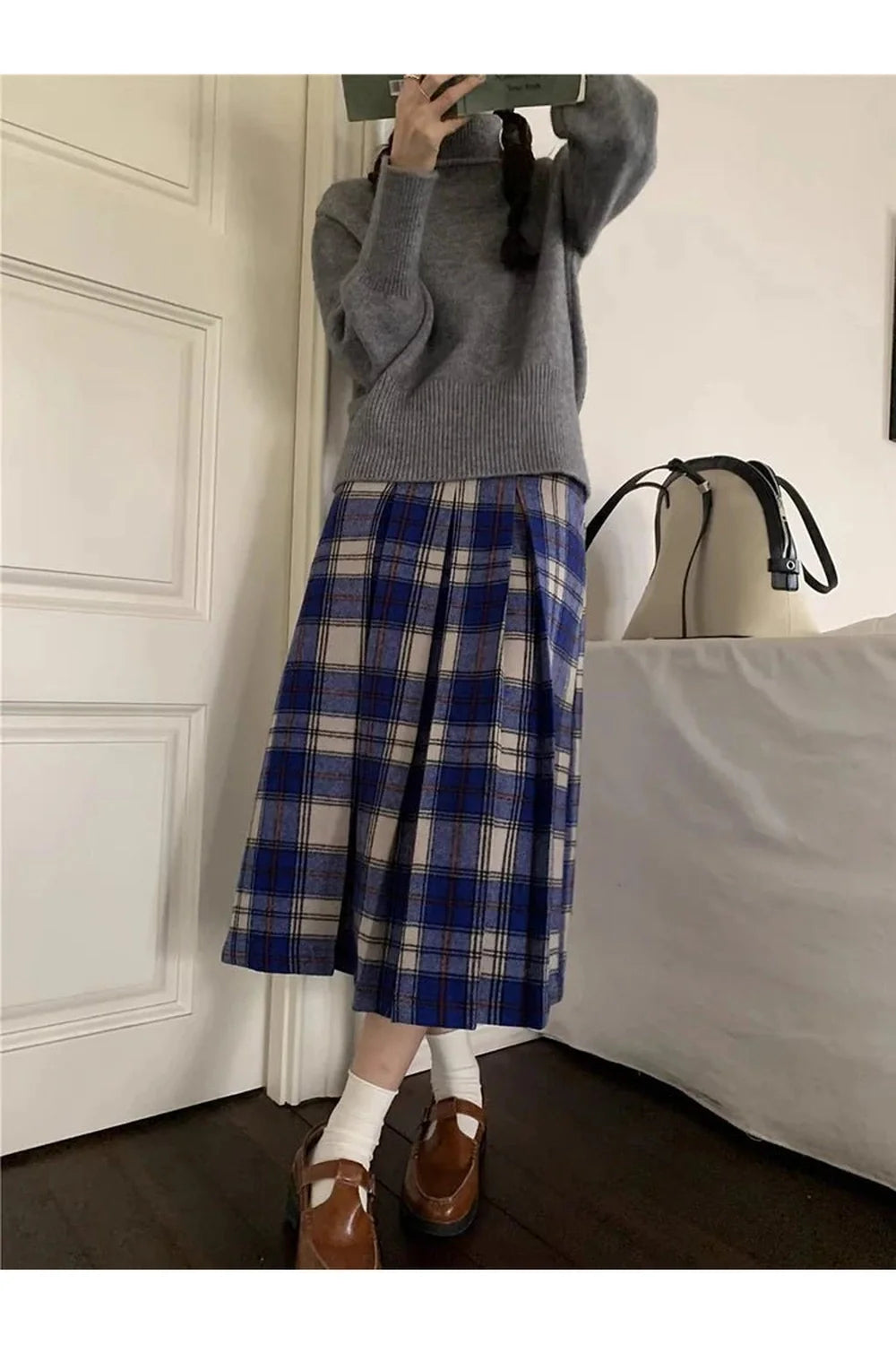 Stylish Classic Academia Plaid Midi Skirt in Photo color.