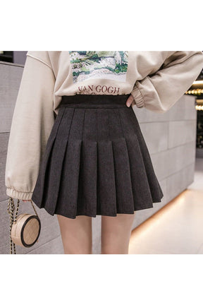 Elegant Dark Academia Autumn Skirt in BLACK PLEATED design.