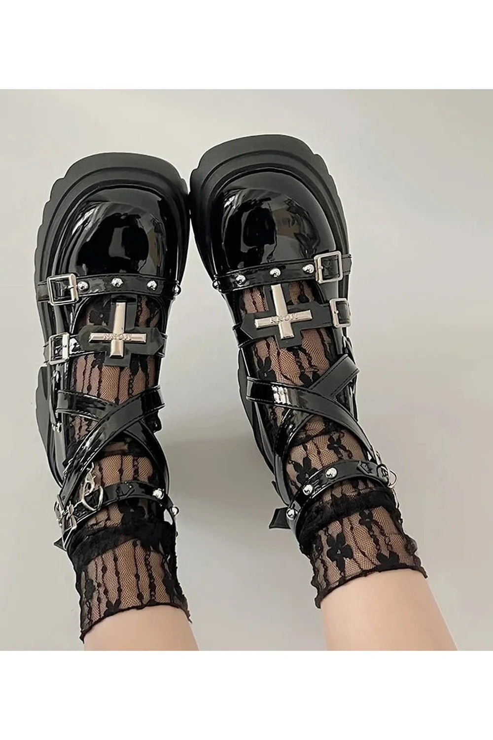 Stylish Dark Angel Chain Strap Shoes, size 36.