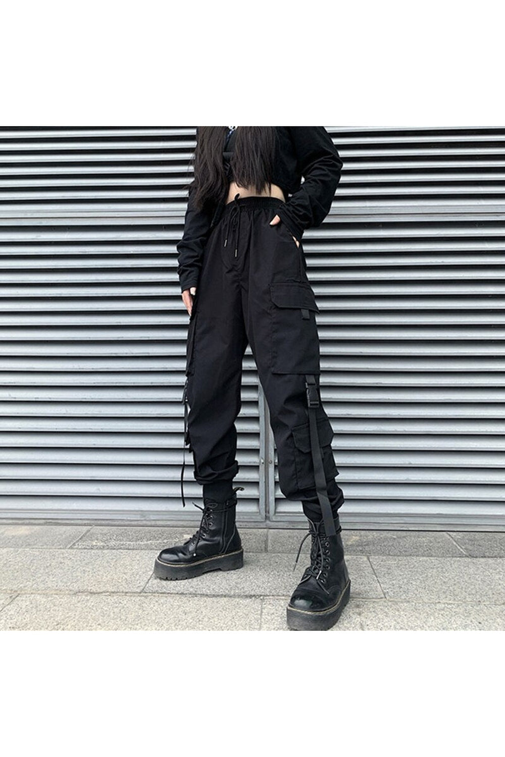 Stylish black cargo pants for E-girl & Grunge style.