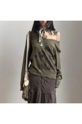 Off-shoulder sweater in Goblincore print, ArmyGreen with choker.