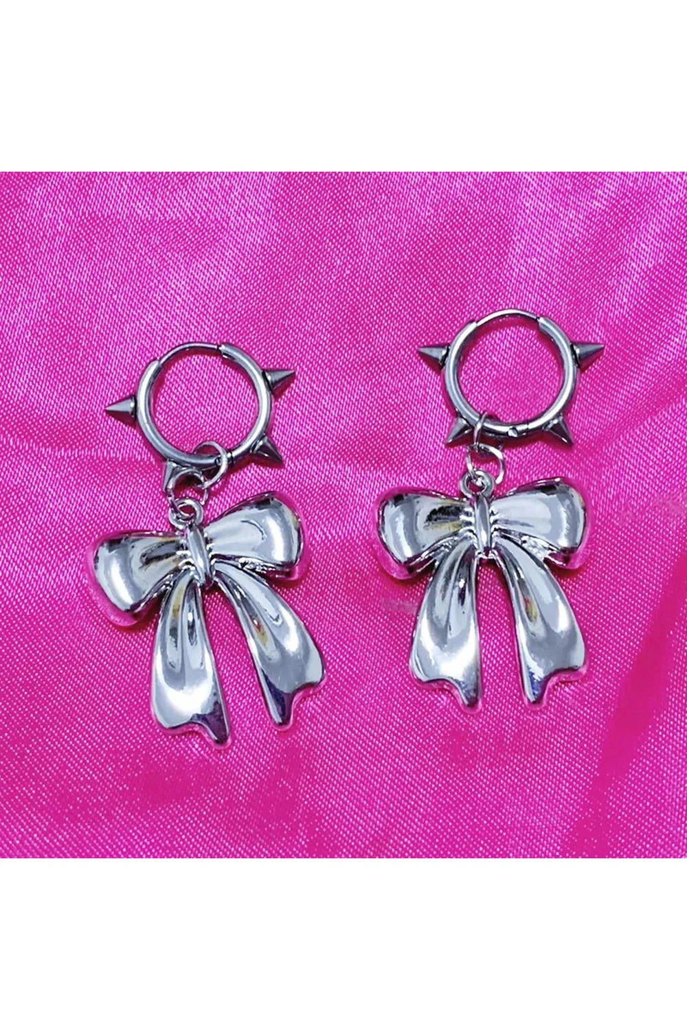 Gothic Glam Bow Earrings variant A, elegant design.