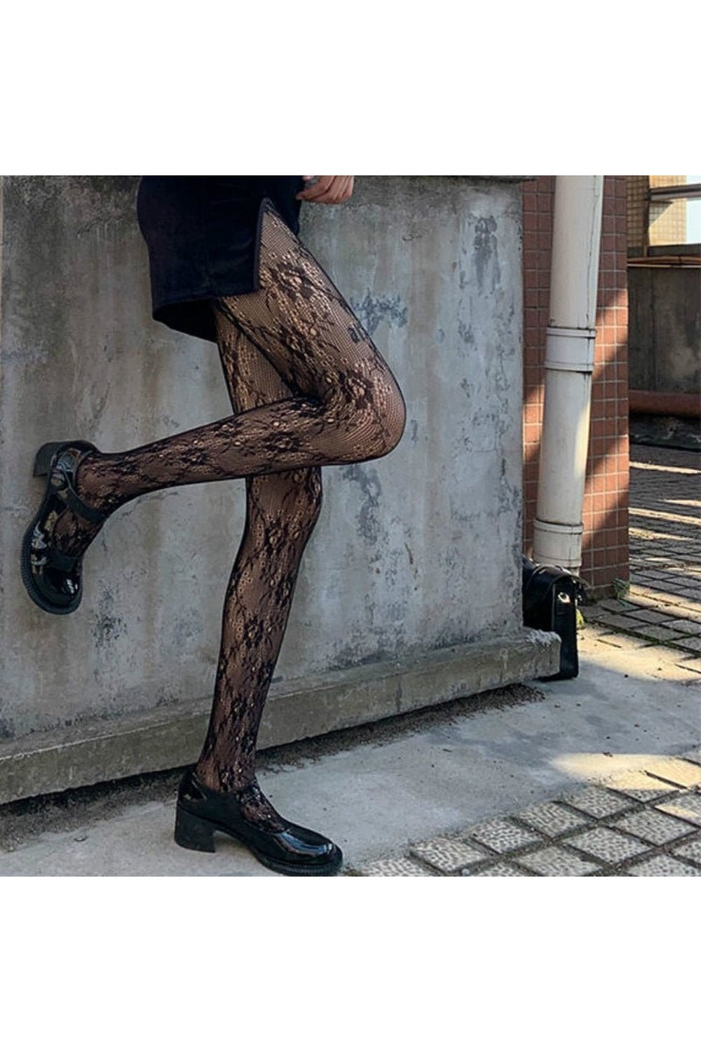 Edgy Gothiс & Punk Tights in Flower Net.