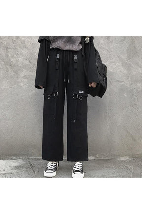 Oversize cargo pants in grunge style, without chains.