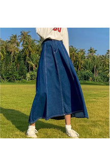 Blue high waisted jean splicing skirt, stylish.