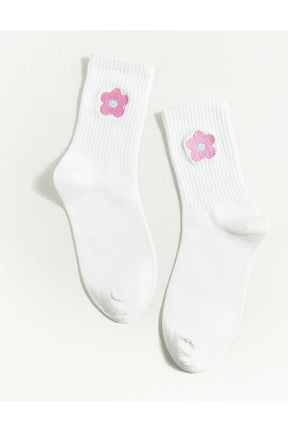 Cute flower embroidered socks in indie aesthetic (Variant 2).