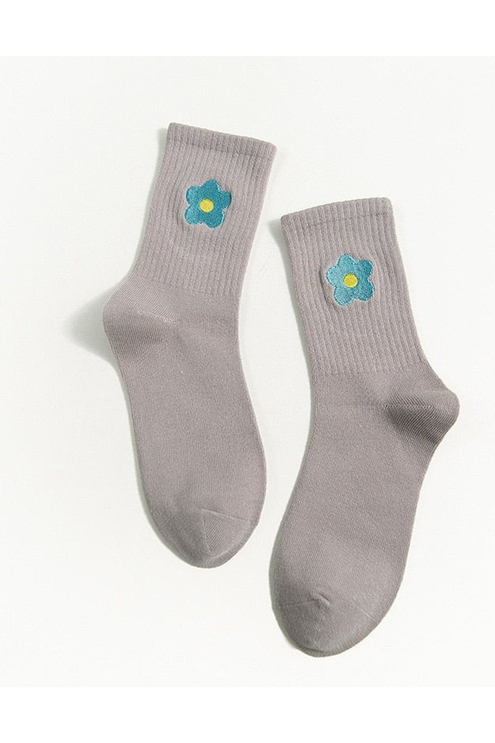 Indie aesthetic flower embroidered cute socks variant 3.