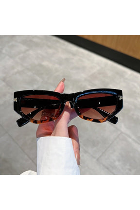 Chic Irregular Cat Eye Sunglasses in b-l-gradient tea.