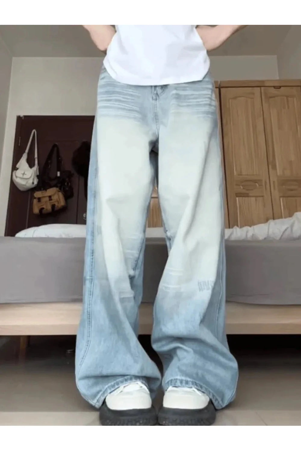 Light Wash Oversized Baggy Jeans