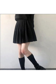 Pleated Skirts Vintage black mini, classic chic style.