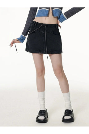 Dark Grey Pocket Baggy Denim Skirt: Stylish and versatile.