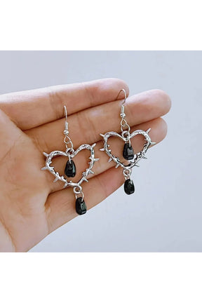 Punk Heart Earrings Women Fashion AM0009, edgy style.