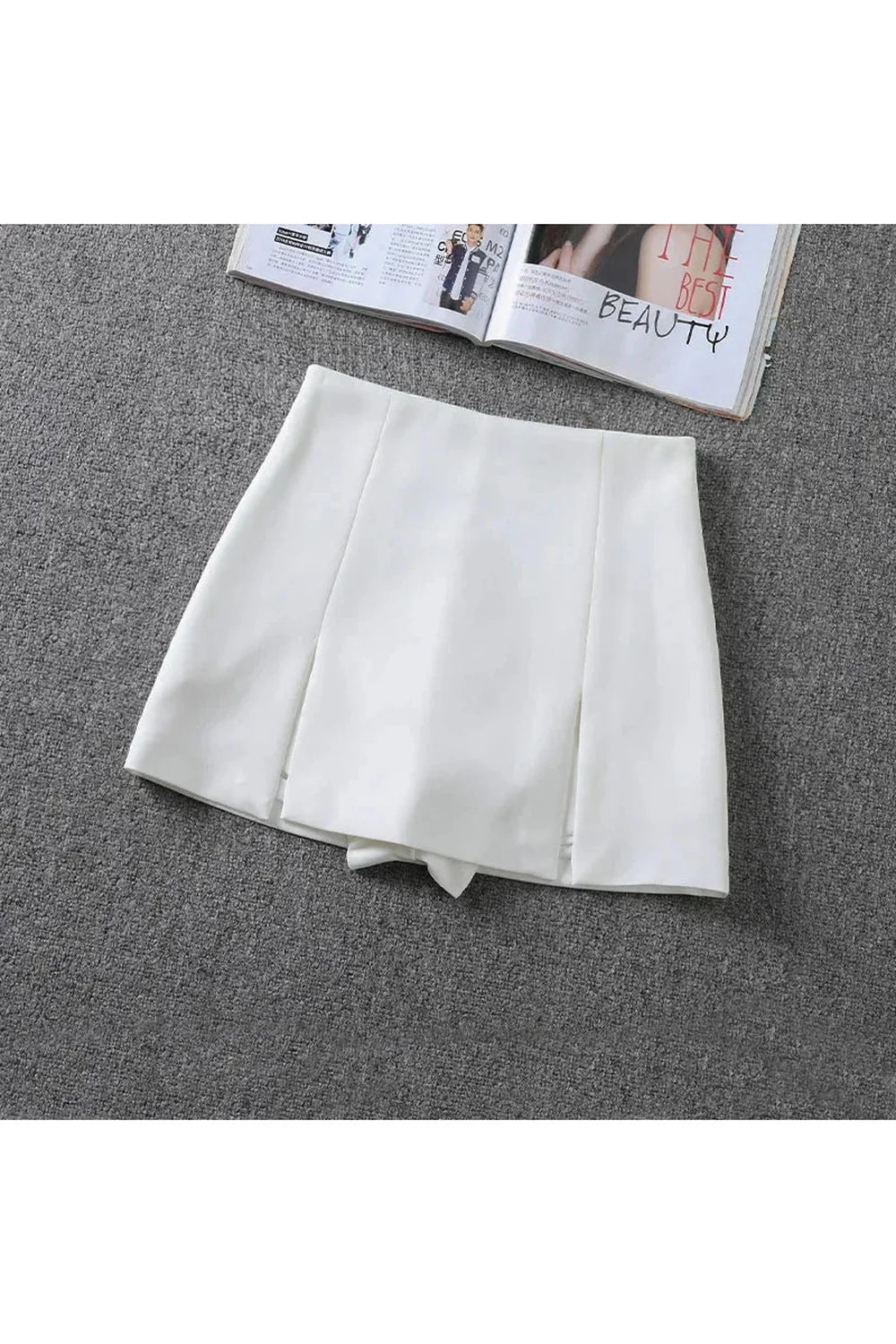 Split Front Black Mini Skirt in WHITE, chic.