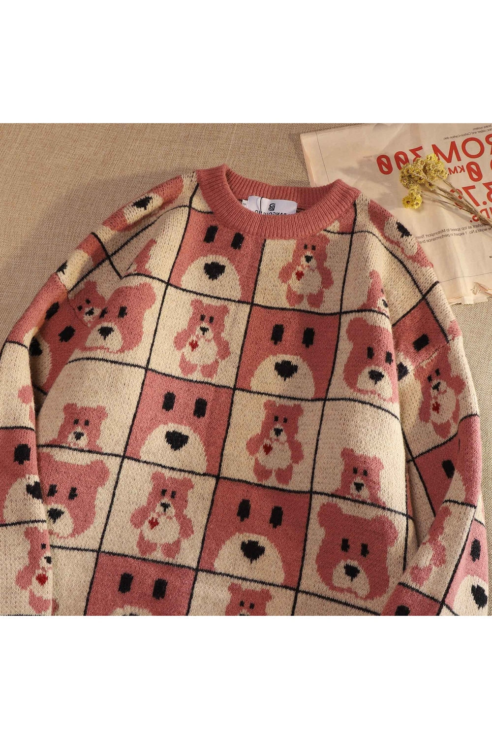 Cozy Fall Vintage Cute Bear Sweater, One Size.