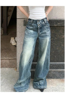 Vintage Fade Wide-Leg Jeans: Pic, stylishly retro denim.