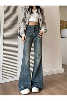 Vintage blue Fall flare denim jeans, classic style.