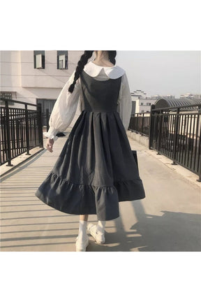 Vintage Kawaii Style Dark Dress in black, elegant.