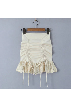 Beige Y2K lace hem mini skirt, elegant.